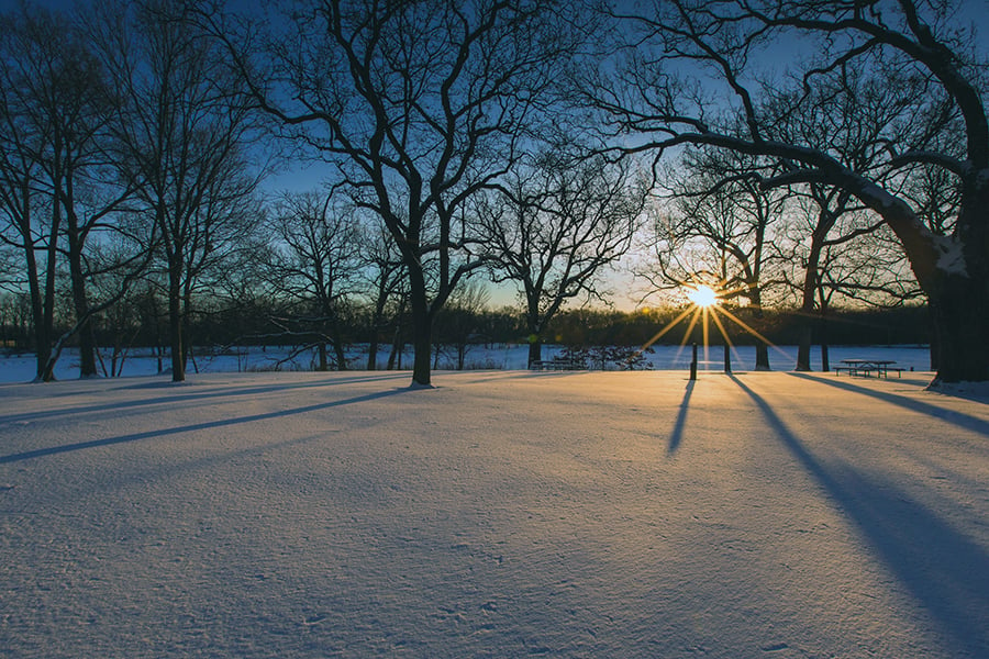 Herrick-Lake-winter-sunrise-900x600